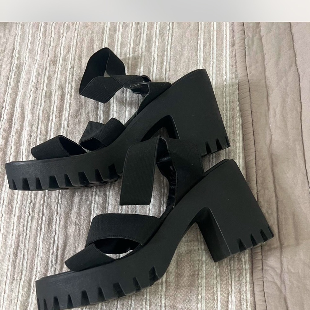 Stylish Black Women's Platform Sandals